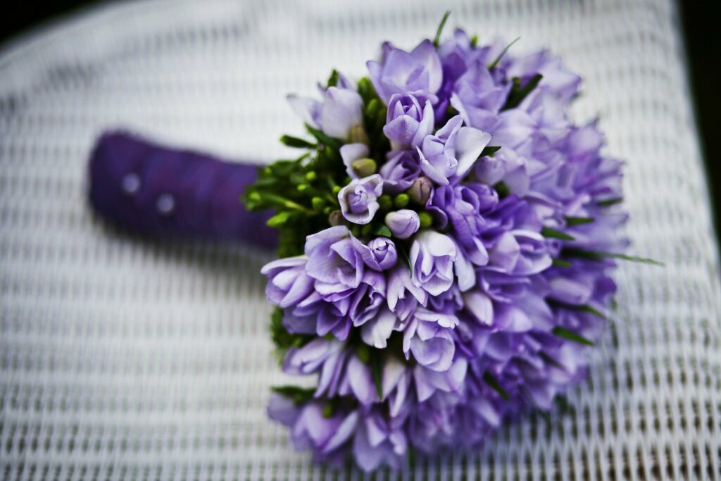 Image illustrative d'un bouquet de fleurs (aide au fleurissement des tombes après décès)